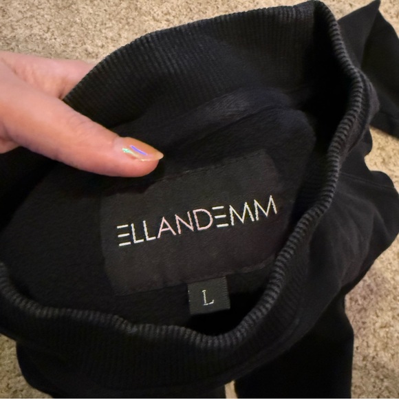 EllandEmm Black Cha Cha Sweatshirt Size Large - Picture 4 of 4